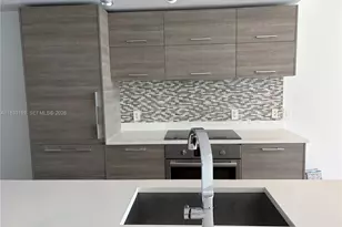 650 NE 32nd St, Miami, FL 33137 - Photo 6