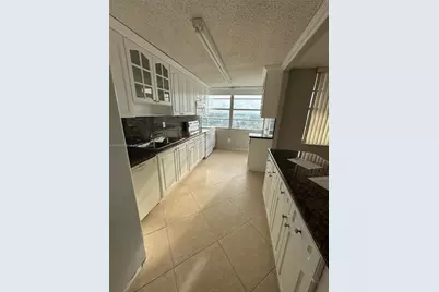 18011 Biscayne Blvd #1504, Aventura, FL 33160 - Photo 2