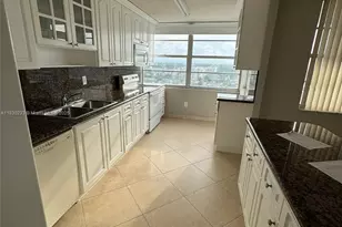 18011 Biscayne Blvd, Aventura, FL 33160 - Photo 2