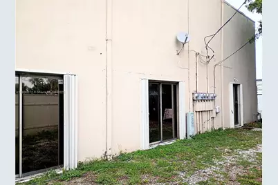 2720 Forest Hill Blvd #203, Palm Springs, FL 33406 - Photo 6