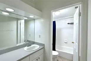 1559 Michigan Ave, Miami Beach, FL 33139 - Photo 24