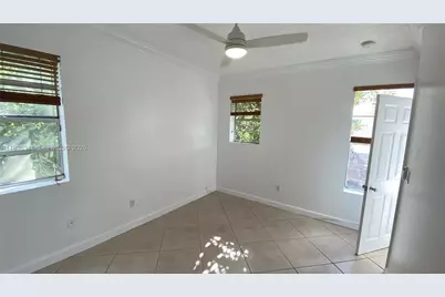 1559 Michigan Ave #305, Miami Beach, FL 33139 - Photo 16