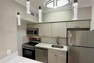 1559 Michigan Ave, Miami Beach, FL 33139 - Photo 1