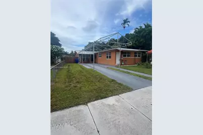 2815 SW 36th Ave, Miami, FL 33133 - Photo 2