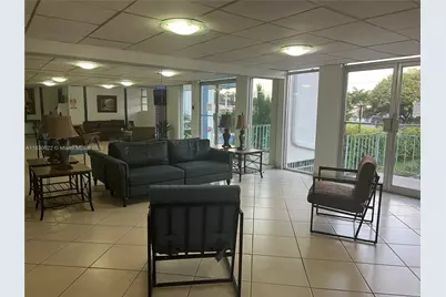 5050 NW 7th St #709, Miami, FL 33126 - Photo 18
