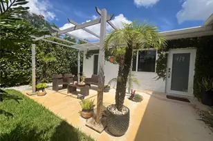 323 NW 105th St, Miami, FL 33150 - Photo 58