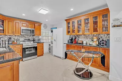 12840 NW 22nd Ave, Miami, FL 33167 - Photo 6