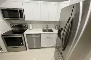 20335 W Country Club Dr, Aventura, FL 33180 - Photo 8