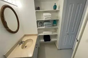 20335 W Country Club Dr, Aventura, FL 33180 - Photo 26