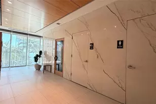 460 NE 28th St, Miami, FL 33137 - Photo 32