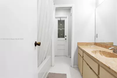 8022 NW 84th Ter, Tamarac, FL 33321 - Photo 30
