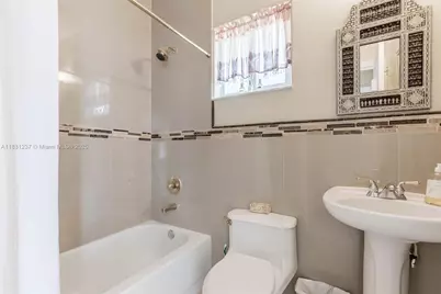 4665 SW 159th Ct, Miami, FL 33185 - Photo 14