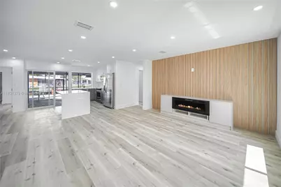 2001 NW 33rd St, Oakland Park, FL 33309 - Photo 2