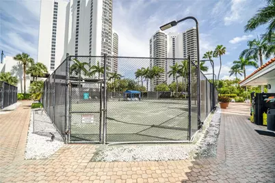 3500 Mystic Pointe Dr #1908, Aventura, FL 33180 - Photo 8