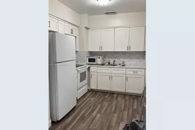 1240 NW 86th St, Miami, FL 33147 - Photo 4