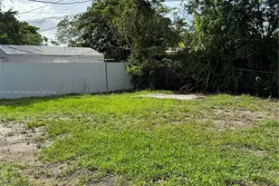 1240 NW 86th St, Miami, FL 33147 - Photo 6