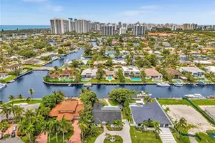 413 Tamarind Dr, Hallandale Beach, FL 33009 - Photo 24