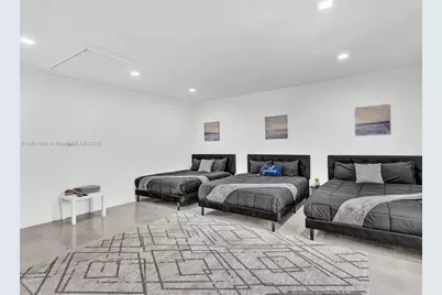 413 Tamarind Dr, Hallandale Beach, FL 33009 - Photo 50