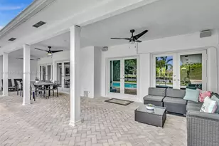 413 Tamarind Dr, Hallandale Beach, FL 33009 - Photo 18