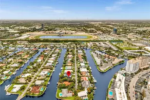 413 Tamarind Dr, Hallandale Beach, FL 33009 - Photo 26