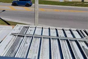 2403 W 76th St, Hialeah, FL 33016 - Photo 12