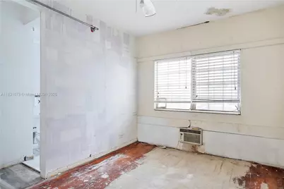 836 10th St #6, Miami Beach, FL 33139 - Photo 12