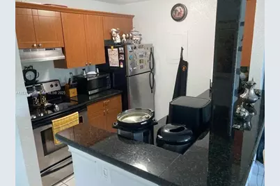 2160 SW 16th Ave #421, Miami, FL 33145 - Photo 8