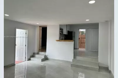 42 SE 10th Ter, Dania Beach, FL 33004 - Photo 44