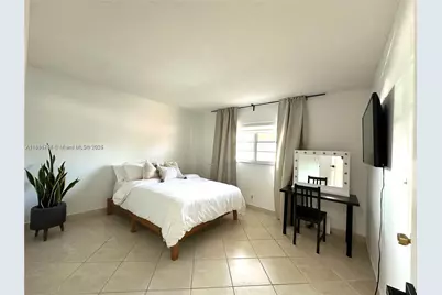 620 NE 12th Ave #102, Hallandale Beach, FL 33009 - Photo 18