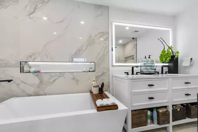 4000 NE 168th St #113B, North Miami Beach, FL 33160 - Photo 22