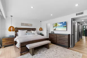 4000 NE 168th St, North Miami Beach, FL 33160 - Photo 18