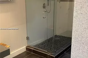 19390 Collins Ave, Sunny Isles Beach, FL 33160 - Photo 12