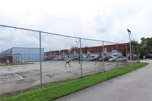 606 NW 107th Ave, Miami, FL 33172 - Photo 44