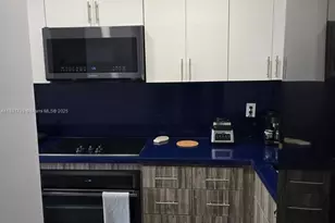 606 NW 107th Ave, Miami, FL 33172 - Photo 6