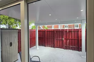 606 NW 107th Ave, Miami, FL 33172 - Photo 42