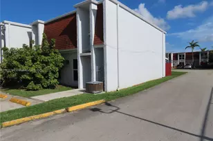 606 NW 107th Ave, Miami, FL 33172 - Photo 36