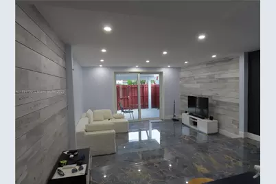 606 NW 107th Ave #11B, Miami, FL 33172 - Photo 8