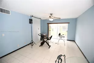 2171 NE 66th St, Fort Lauderdale, FL 33308 - Photo 2