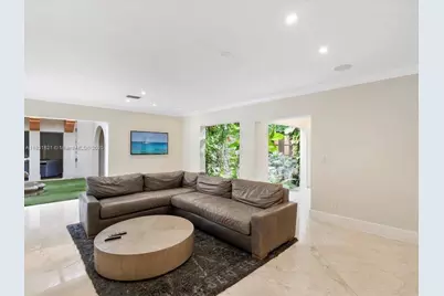 1006 S Greenway Dr, Coral Gables, FL 33134 - Photo 4