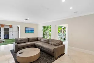 1006 S Greenway Dr, Coral Gables, FL 33134 - Photo 4