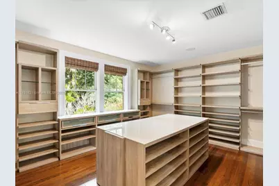 1006 S Greenway Dr, Coral Gables, FL 33134 - Photo 8