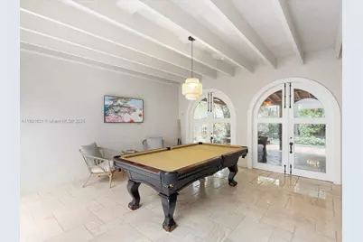 1006 S Greenway Dr, Coral Gables, FL 33134 - Photo 10