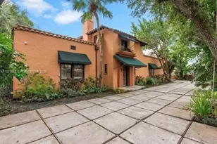 1006 S Greenway Dr, Coral Gables, FL 33134 - Photo 1