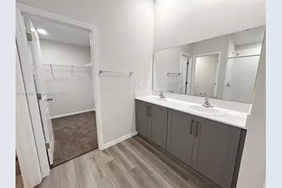 2060 Stillview Pass, Zephyrhills, FL 33541 - Photo 14