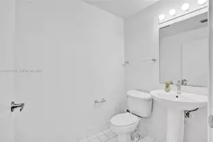 601 NE 36th St, Miami, FL 33137 - Photo 28