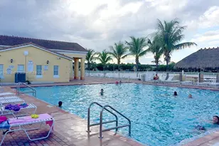 1663 SE 29th St, Homestead, FL 33035 - Photo 2