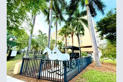 200 178th Dr #409, Sunny Isles Beach, FL 33160 - Photo 4