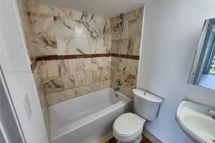 540 Brickell Key Dr, Miami, FL 33131 - Photo 10