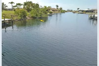 1253 NW 39th Ave, Cape Coral, FL 33993 - Photo 8