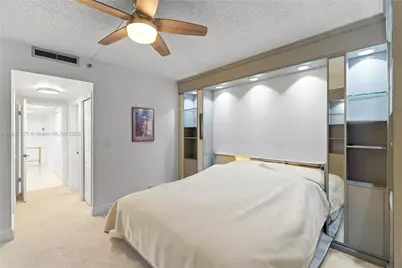 20191 E Country Club Dr #407, Aventura, FL 33180 - Photo 22